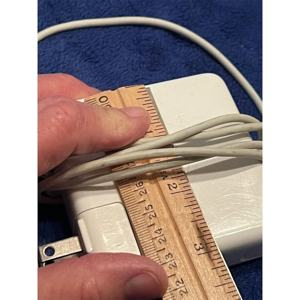Apple AC Adapter Charger 16.5V 3.65A‎ White for MacBook